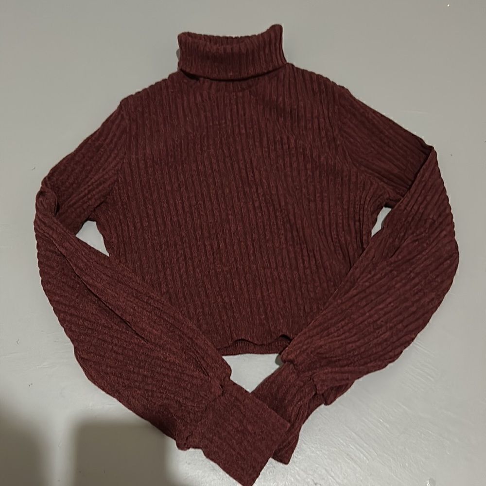 Blue Blush Turtle Neck (Women's Large) (Runs Small)